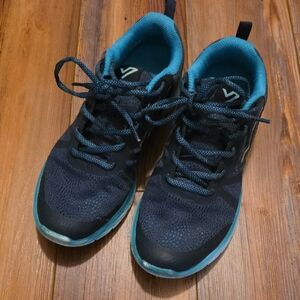 Vionic Blue Athletic Shoes with Breathable Mesh